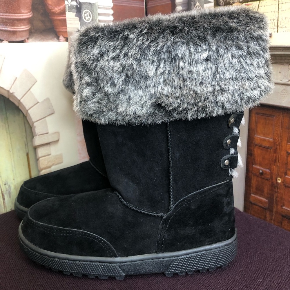Uggs Faux Fur Cuffed Allie Black Suede Laced Back